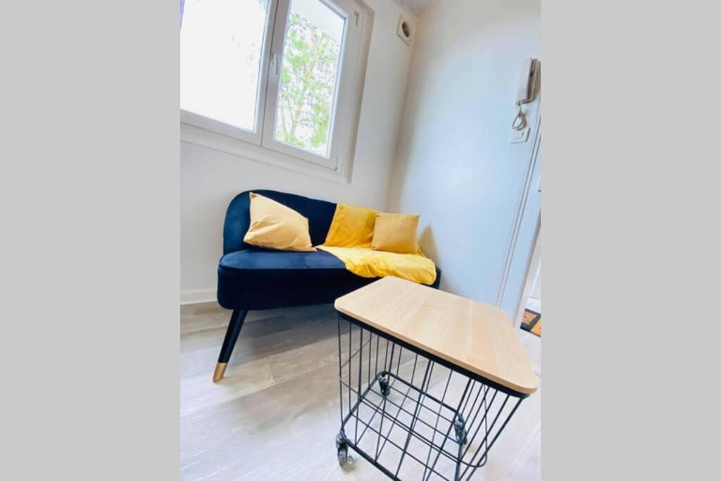 Appartement Cosy Avec Jardin Chaleureux Laon Buitenkant foto